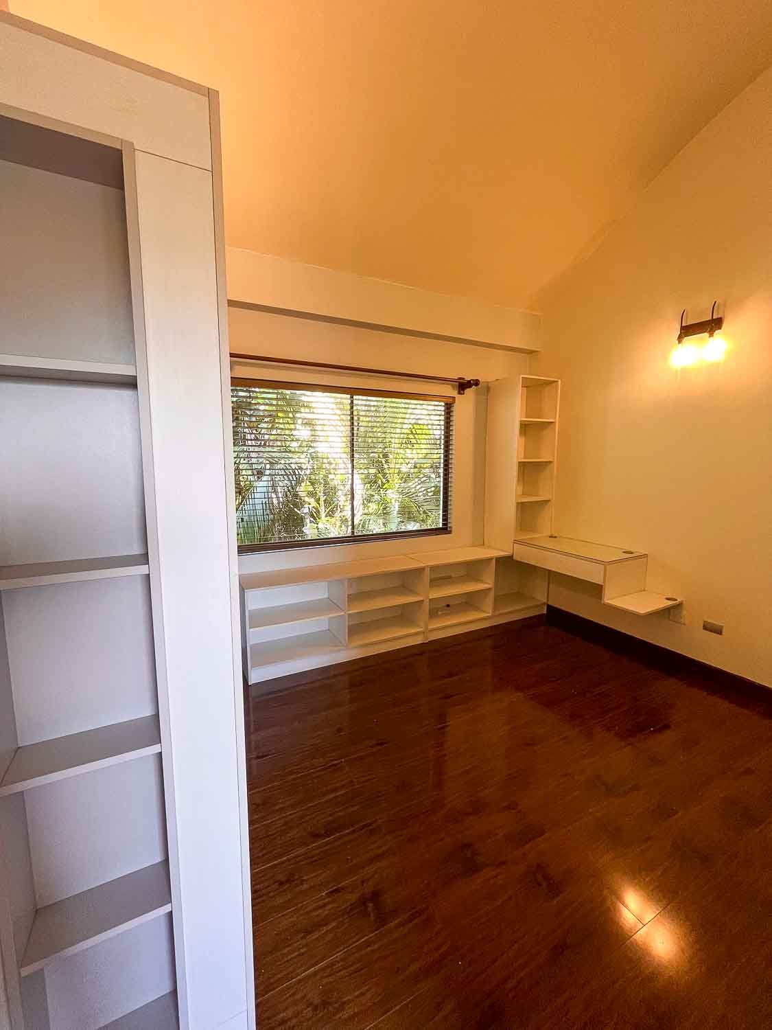Grand Ascent & Bedroom 1