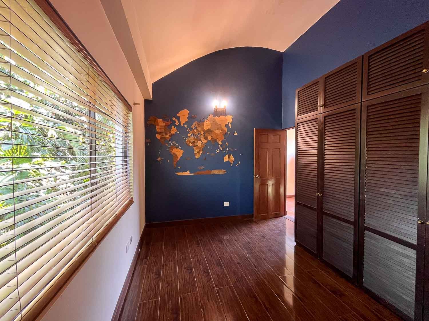Upstairs Bedroom 2